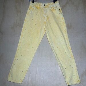 Yellow Pearl-Studded Denim Jeans – Women’s Size L. NWT